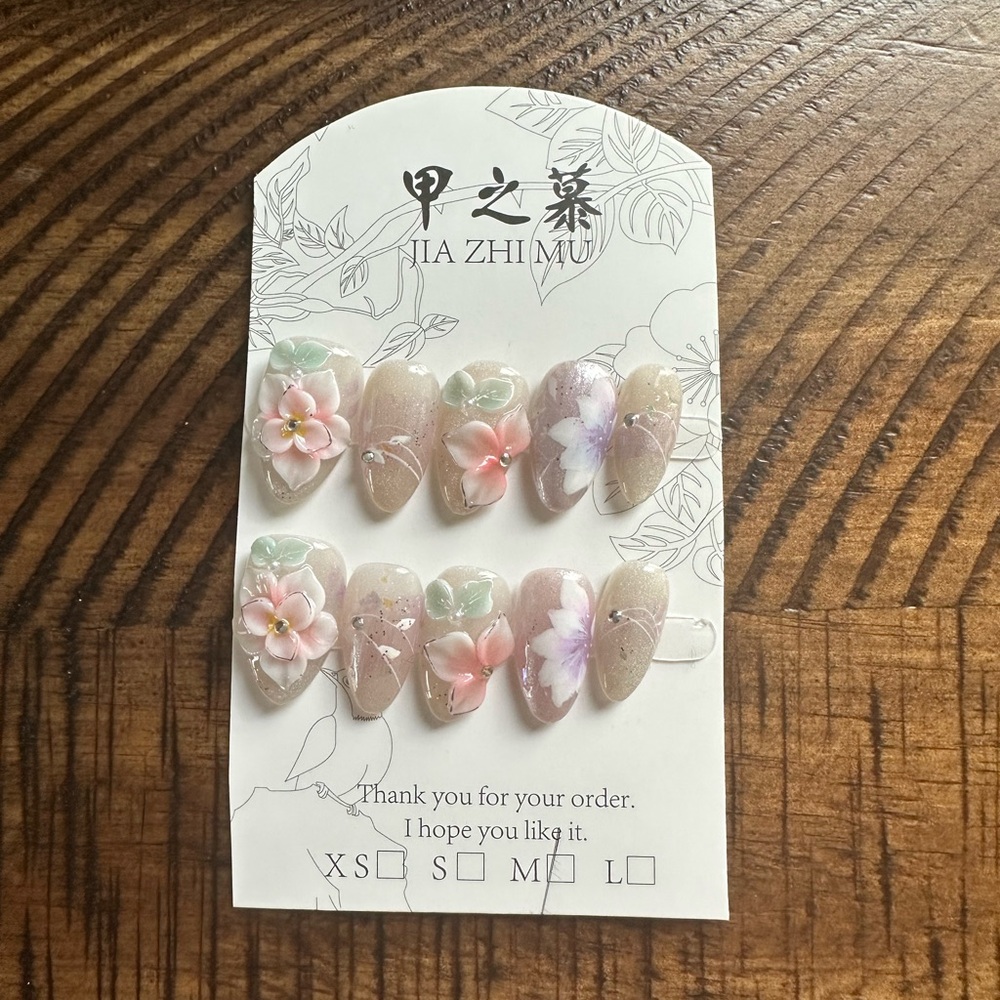 Floral Press-On Nails